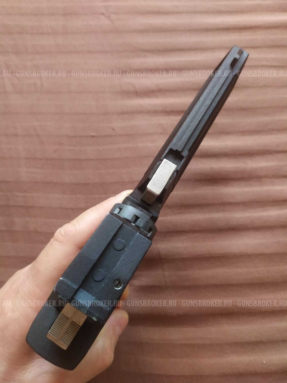 Пневматический пистолет. ИЖ-67