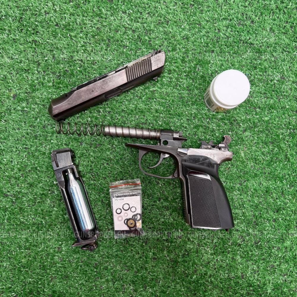 Пневматический пистолет MP-654K