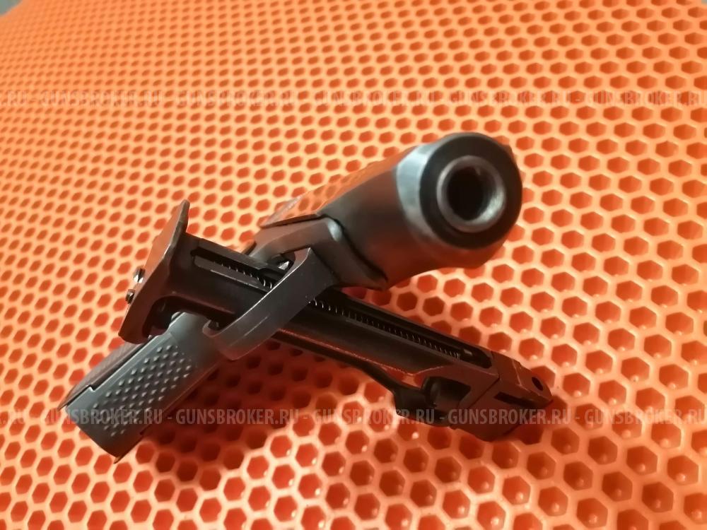 Пневматический пистолет МР- 654К. Макаров.