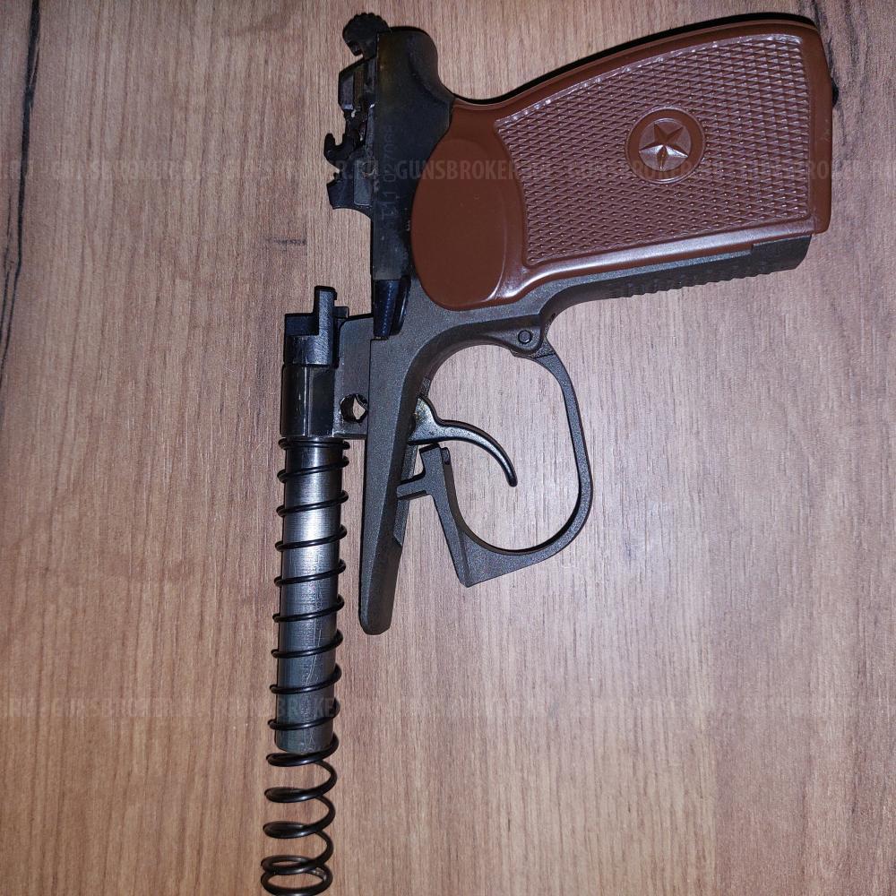 Пневматический пистолет МР-654К