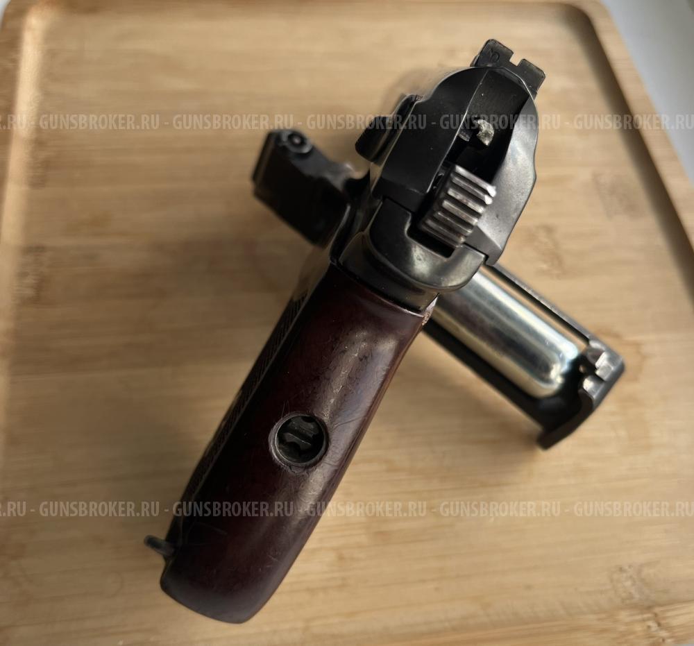 Пневматический пистолет на прямой рамке  MP654К, Baikal, 1954 год