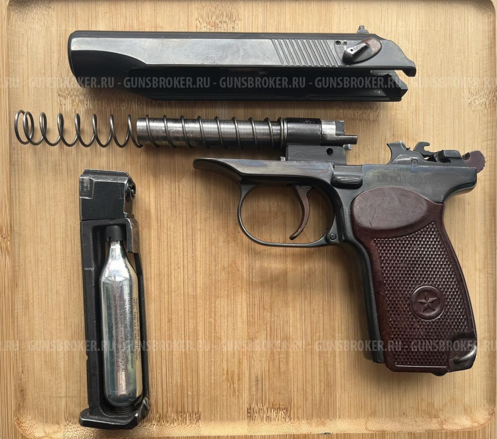 Пневматический пистолет на прямой рамке  MP654К, Baikal, 1954 год