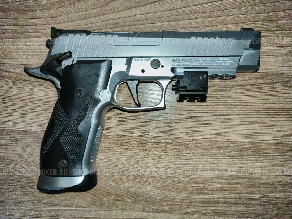 Пневматический пистолет Sig Sauer X-Five (P226) Silver с лазерным прицелом