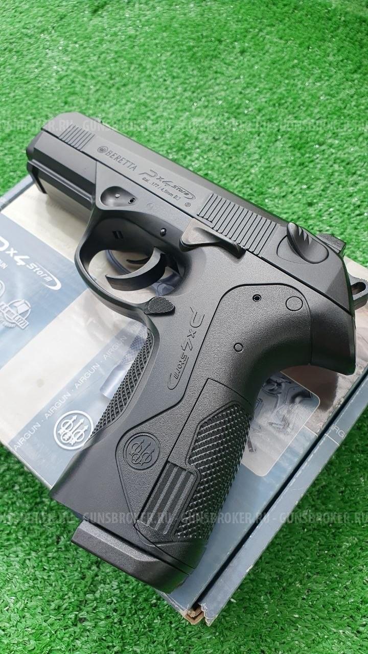 Пневматический пистолет Umarex Beretta Px4 Storm