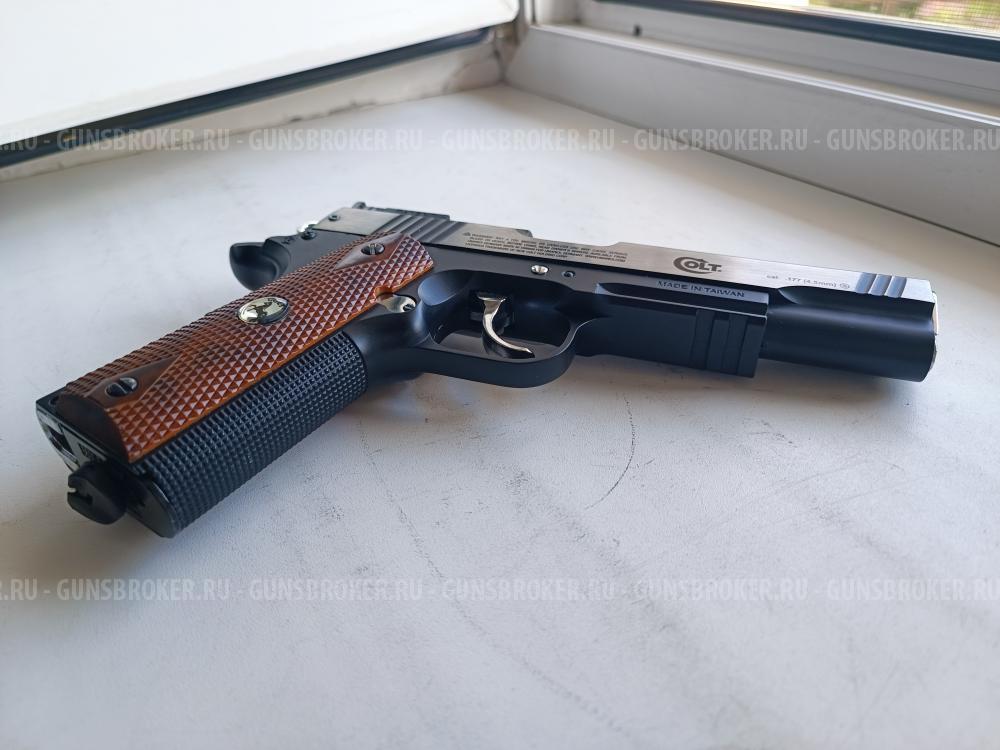 Пневматический пистолет Umarex Colt Special Combat