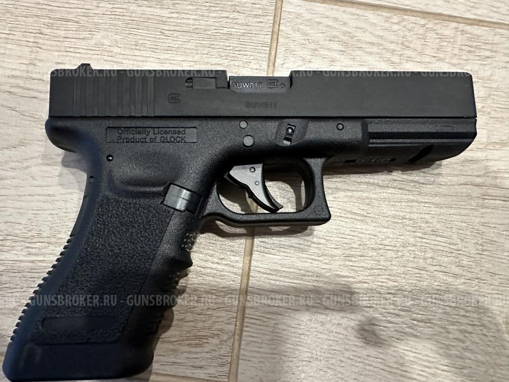 Пневматический пистолет Umarex Glock 17 (blowback)