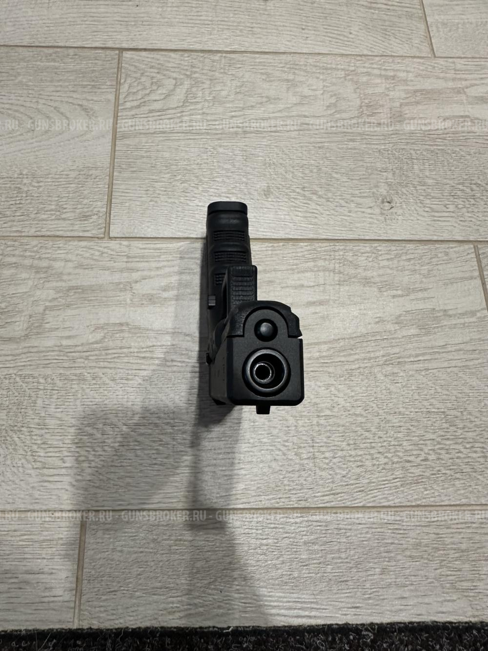 Пневматический пистолет Umarex Glock 17 (blowback)