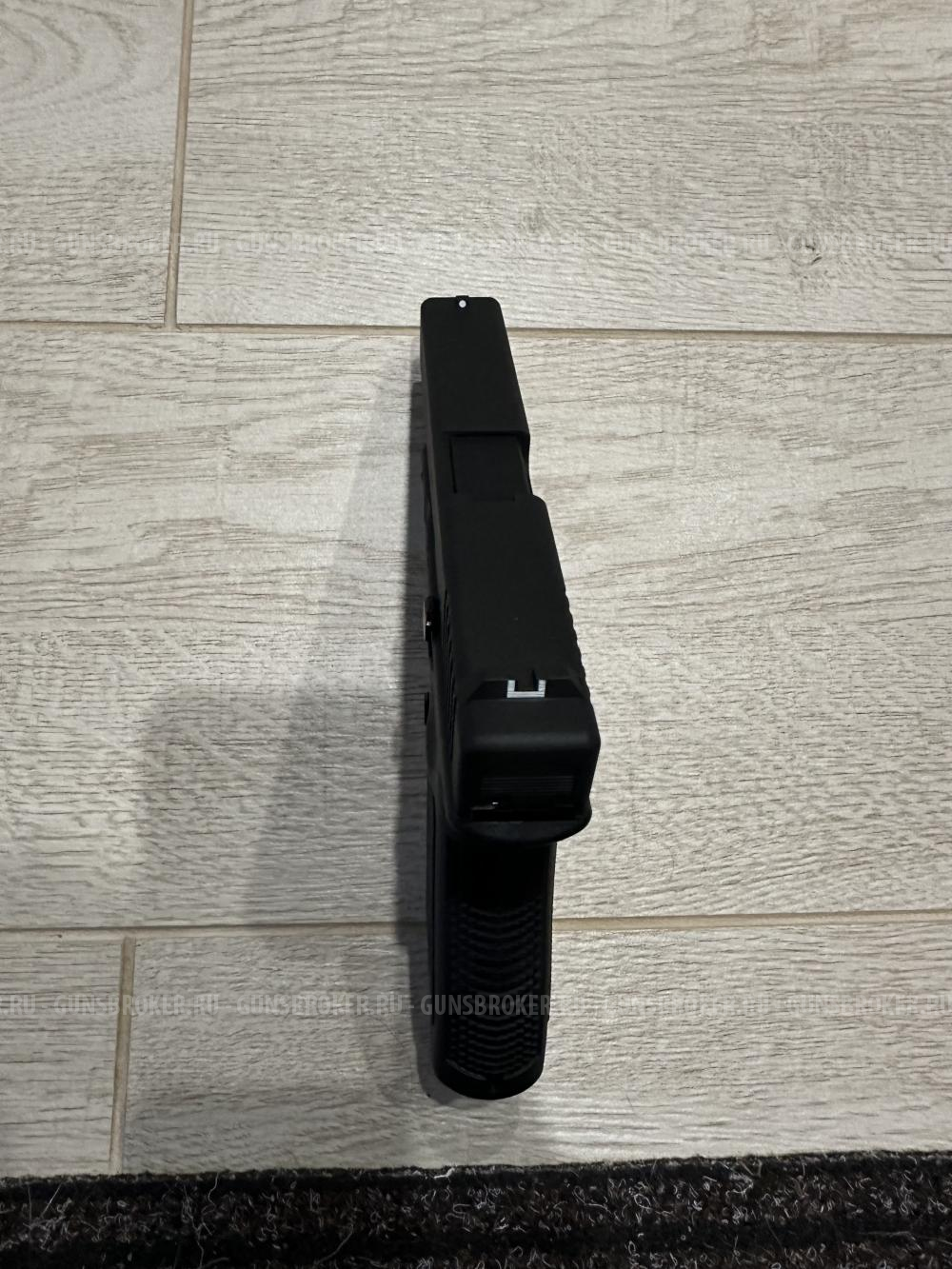 Пневматический пистолет Umarex Glock 17 (blowback)