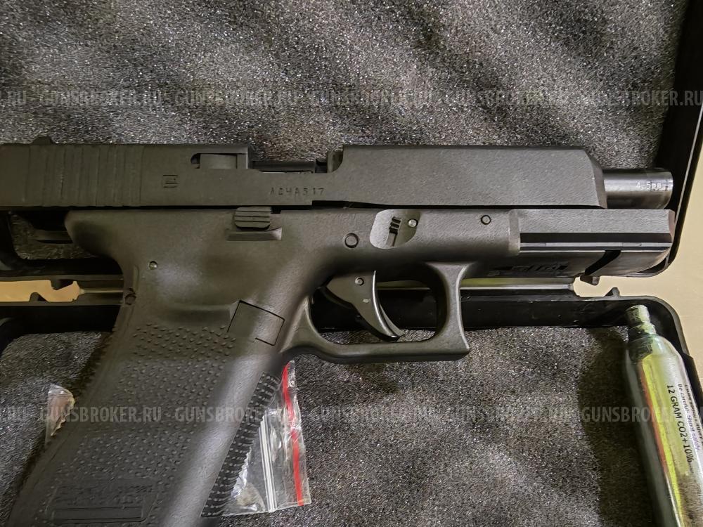 Пневматический пистолет Umarex Glock 17, кал. 4,5 мм (Gen 5, металл, blowback)