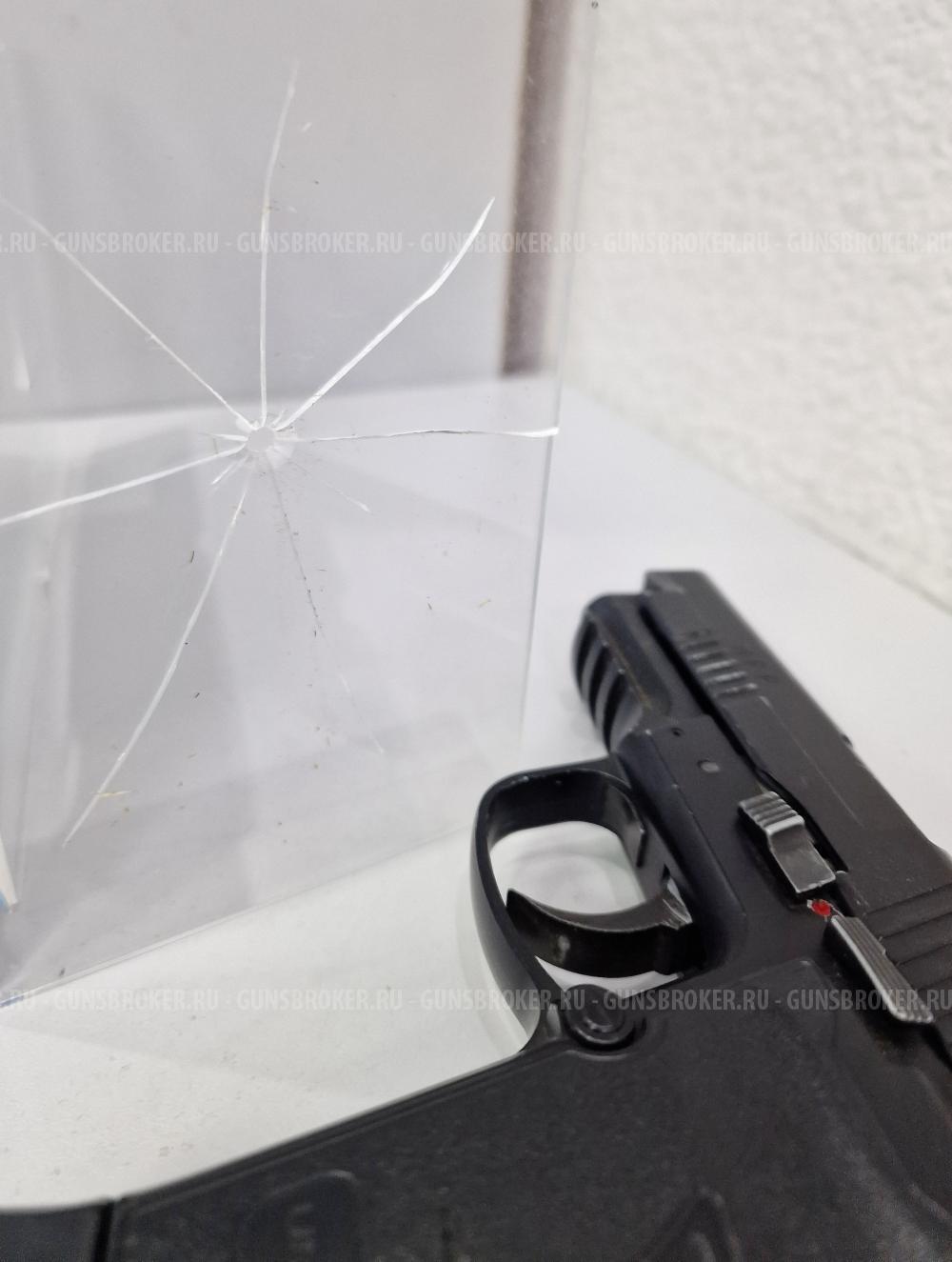 Пневматический пистолет Umarex HPP с функцией Blowback.
