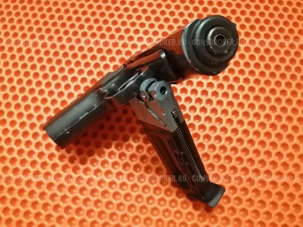 Пневматический пистолет Umarex PM Ultra.