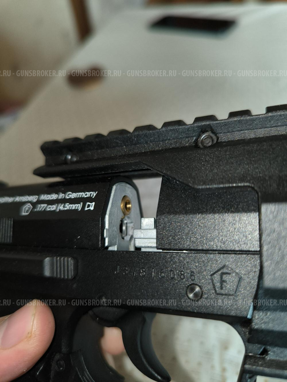 Пневматический пистолет Umarex Walther Nighthawk