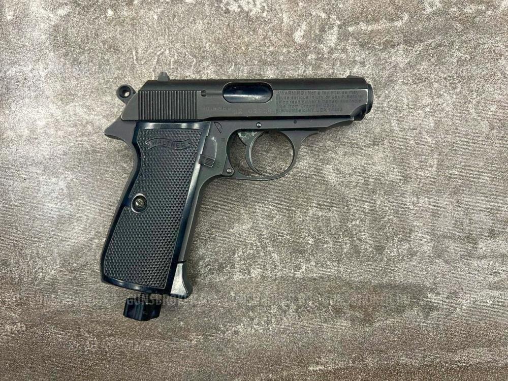 Пневматический пистолет Umarex Walther PPK/S 4.5 мм