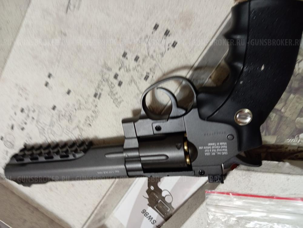 Пневматический револьвер SW B6