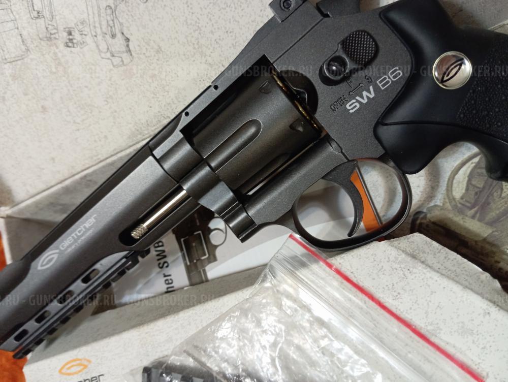 Пневматический револьвер SW B6