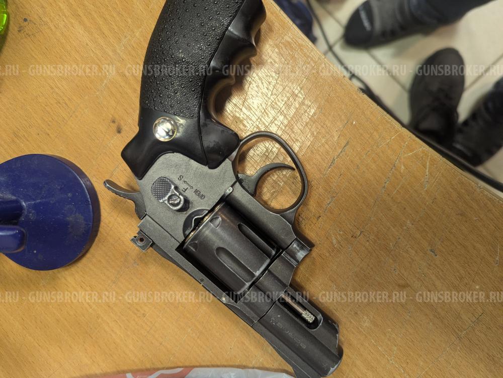 Пневматический револьвер борнер 708.