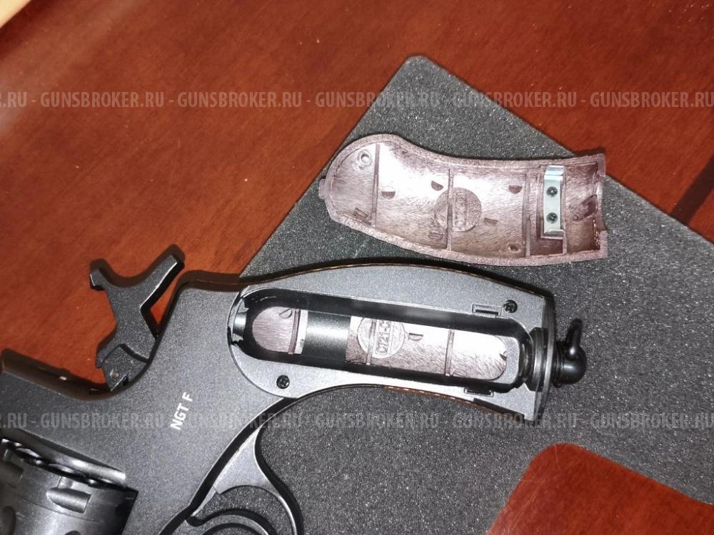 Пневматический револьвер Gletcher Nagan NGT F, (Наган, шарики BB) 4.5 мм 