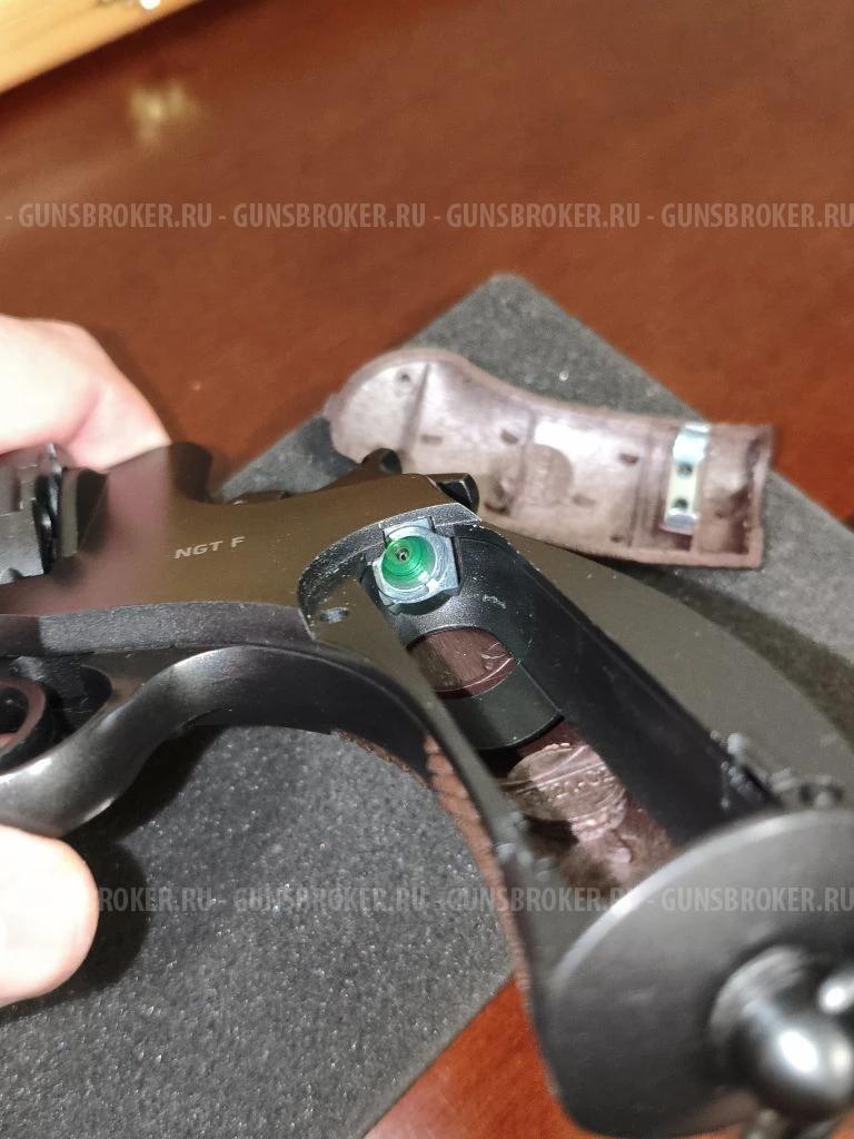 Пневматический револьвер Gletcher Nagan NGT F, (Наган, шарики BB) 4.5 мм 