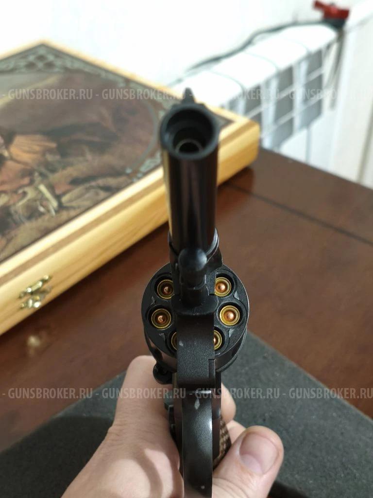 Пневматический револьвер Gletcher Nagan NGT F, (Наган, шарики BB) 4.5 мм 