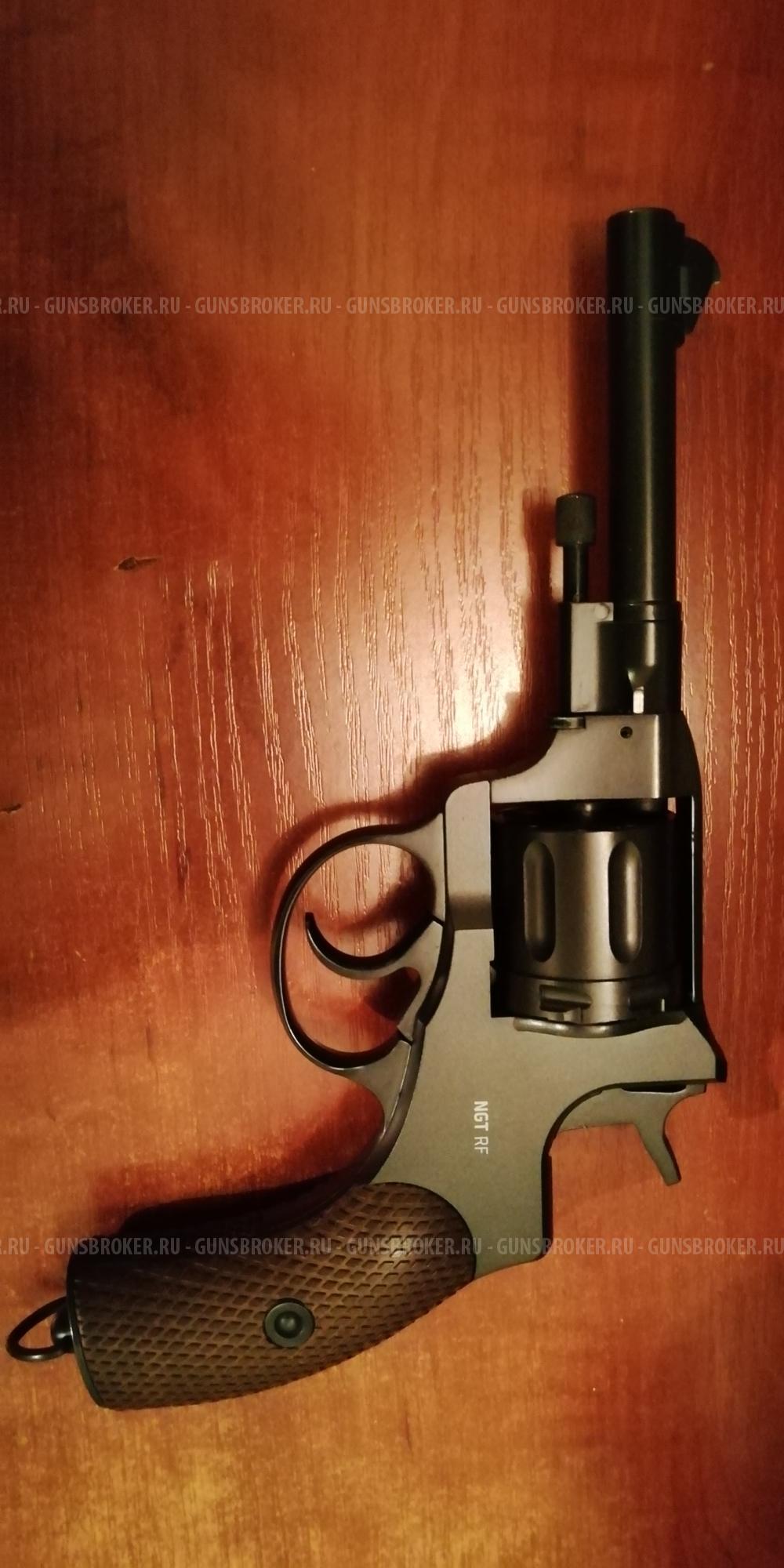 Пневматический револьвер Gletcher NGT RF