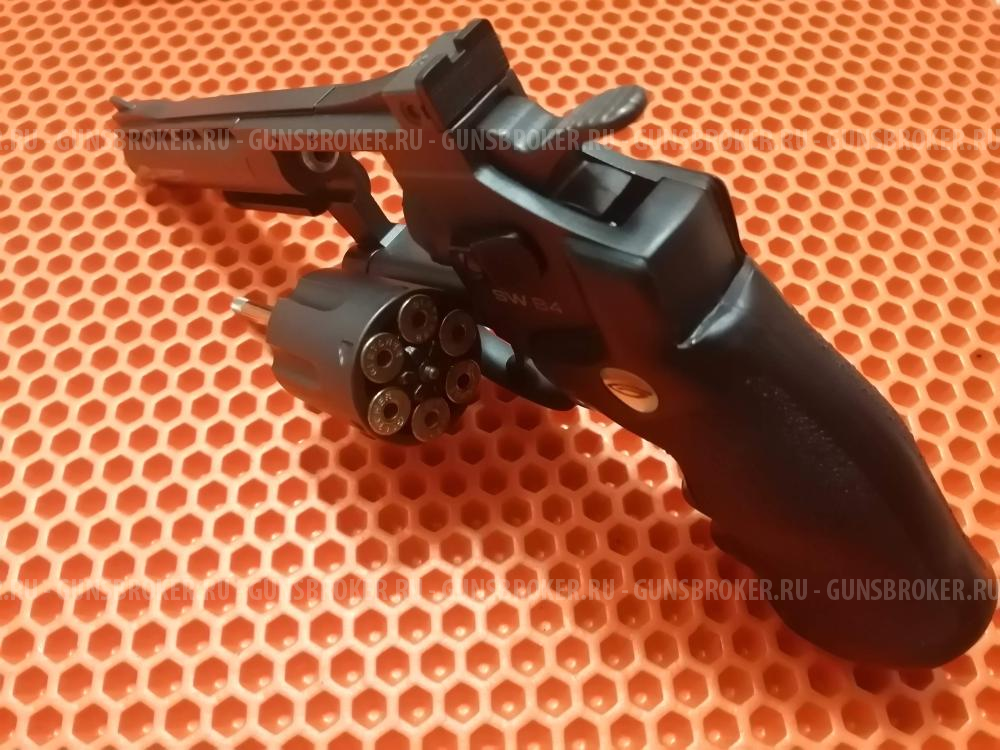 Пневматический револьвер Gletcher SW B4