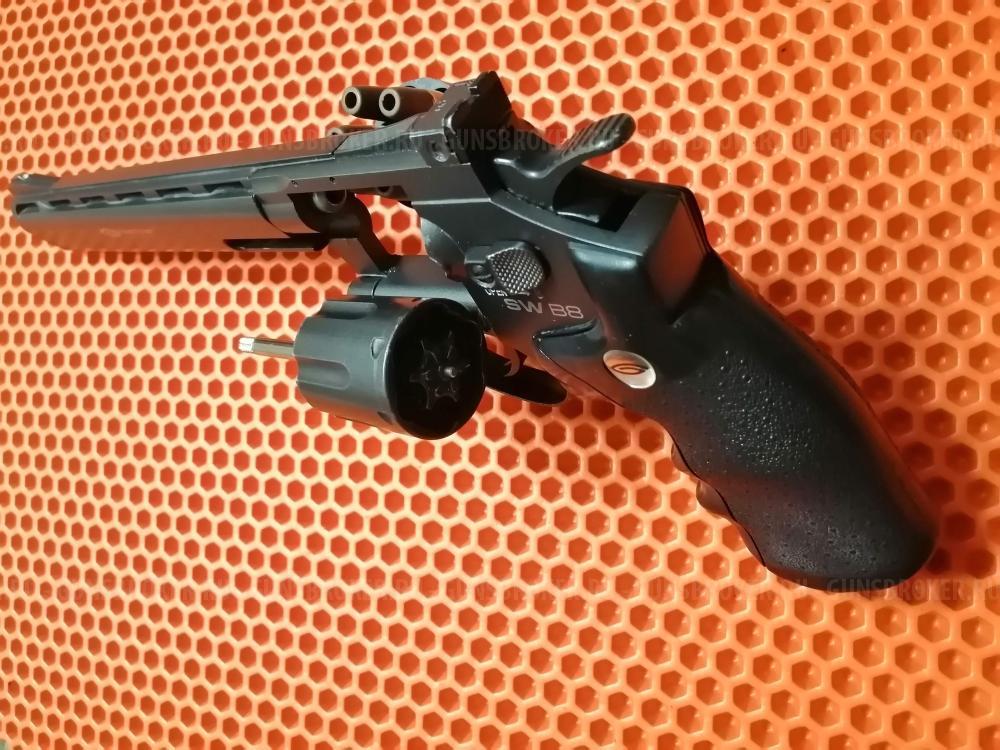 Пневматический револьвер Gletcher SW B8