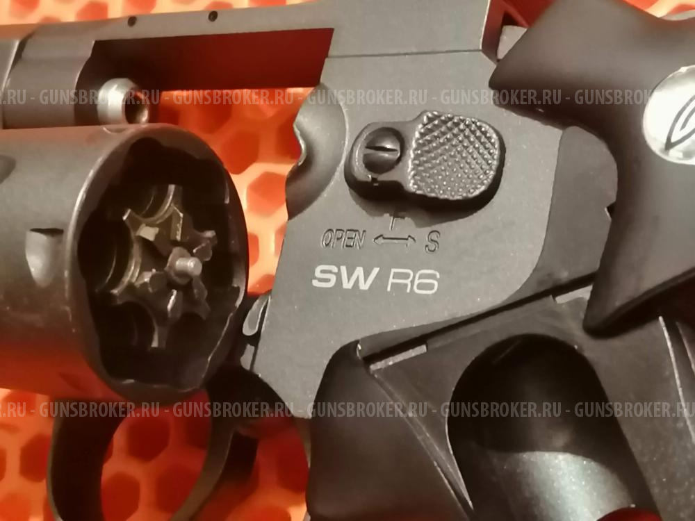 Пневматический револьвер Gletcher SW R6, пулевой.