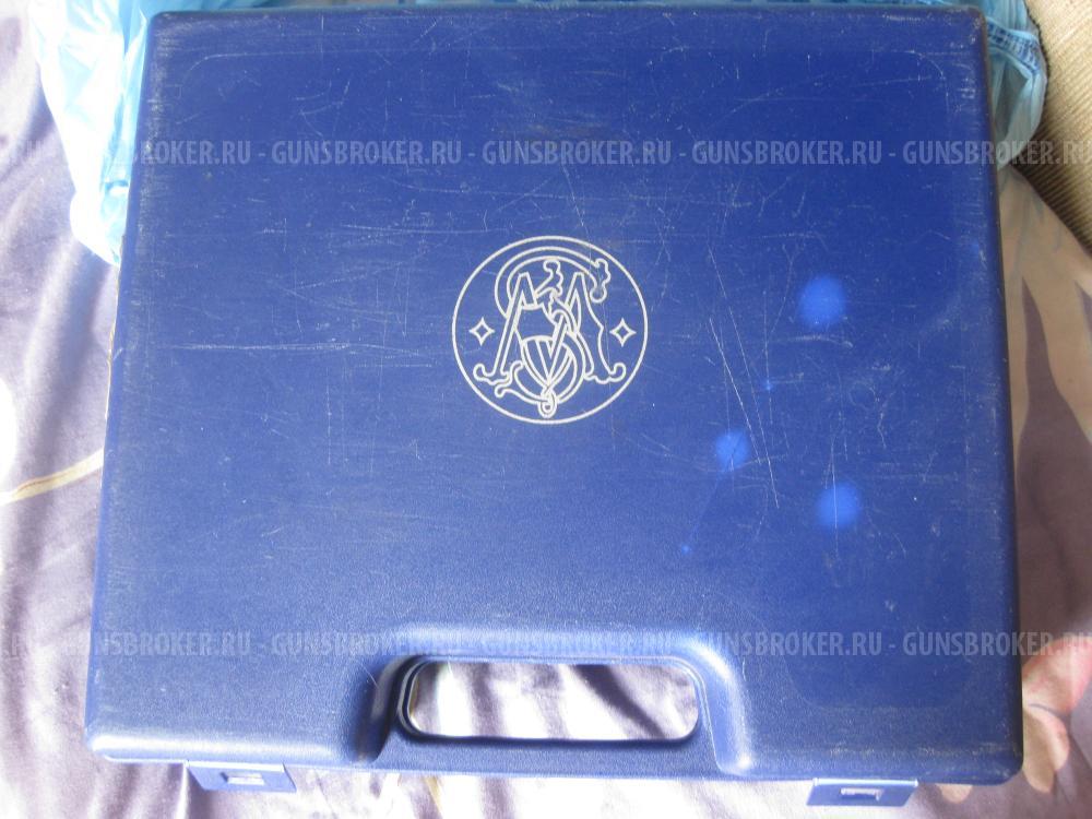 Пневматический револьвер UMAREX Smith & Wesson 586-6 4,5мм 3J