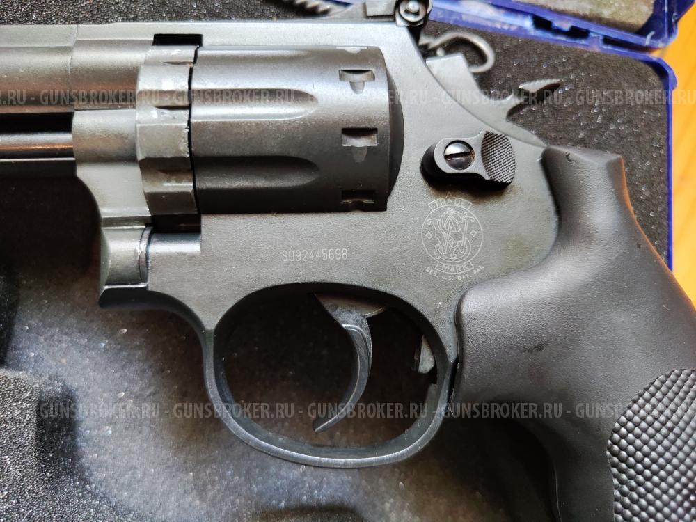 Пневматический револьвер Umarex Smith and Wesson 586 (S&W)