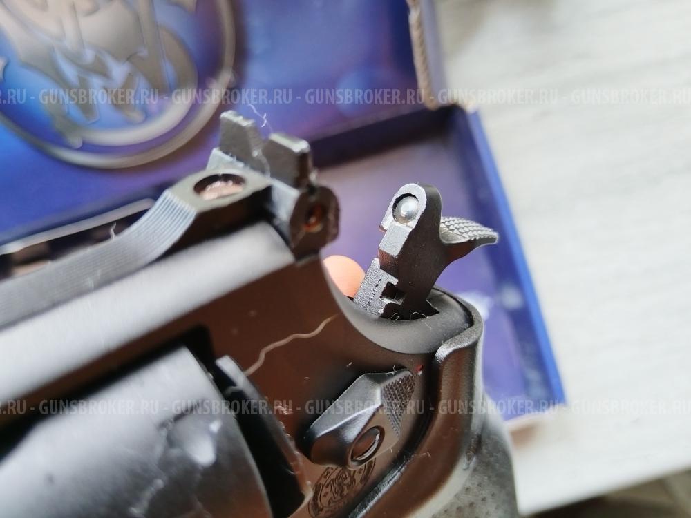 Револьвер Umarex S&W Military&Police R8