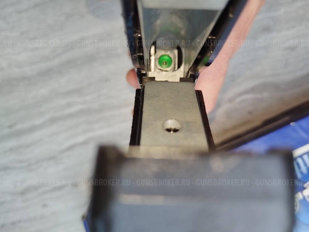 Револьвер Umarex S&W Military&Police R8