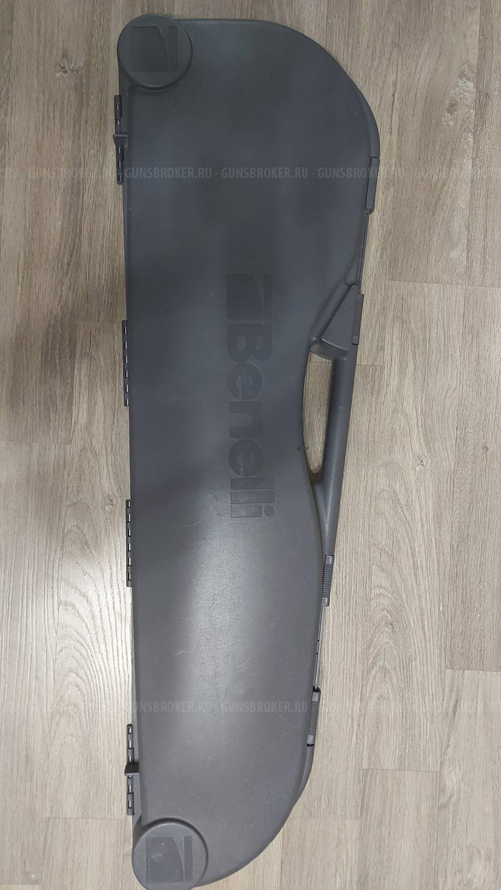 Полуавтоматическое ружье Benelli M1 Super 90.