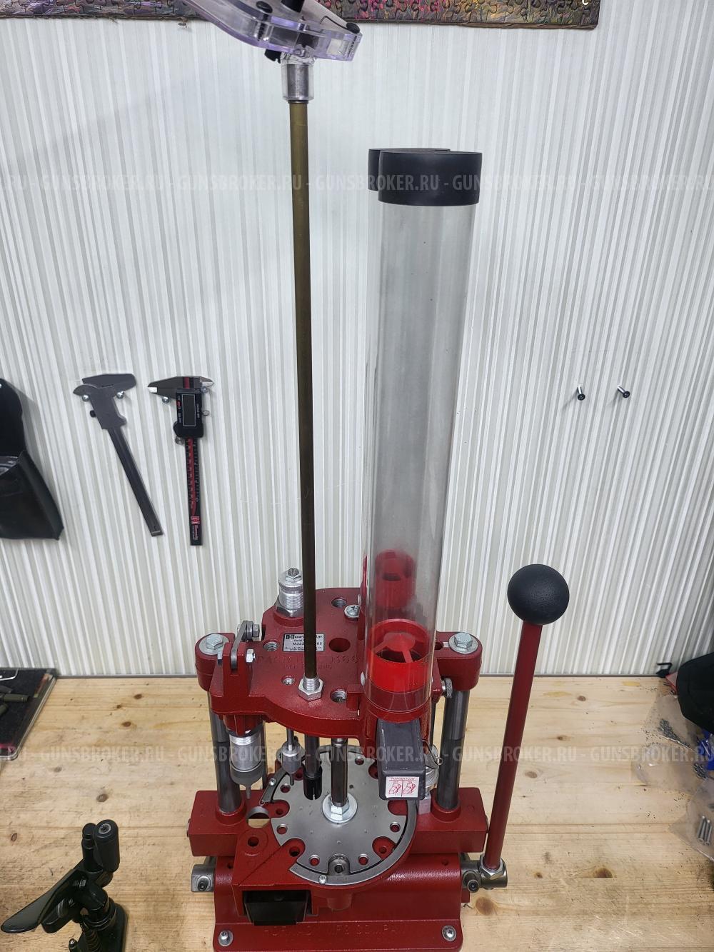 Пресс для снаряжения гладкоствольных патронов 12 кал Hornady 366 Auto Progressive