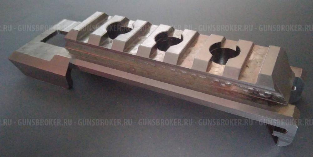 Hogue ATI на Remington 870. Рукояти Pachmayr. SGA на Mossberg 500 590. Планка на Рысь.