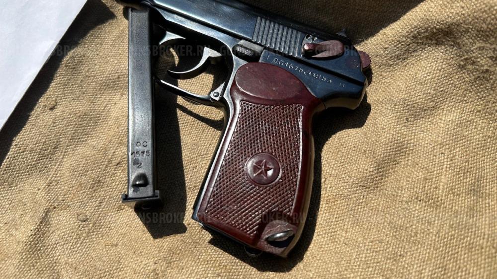 Пистолет ПМ 1953 г  ,  1964 г