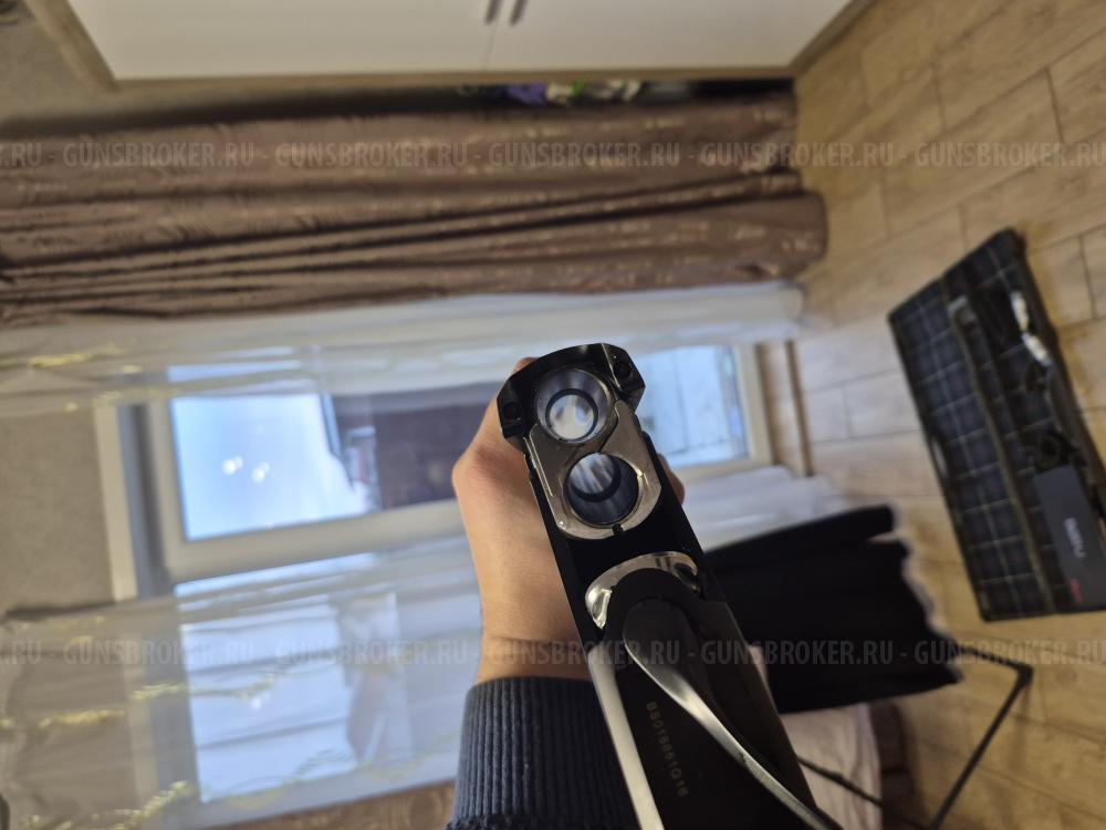 Продам Benelli 828U Blak