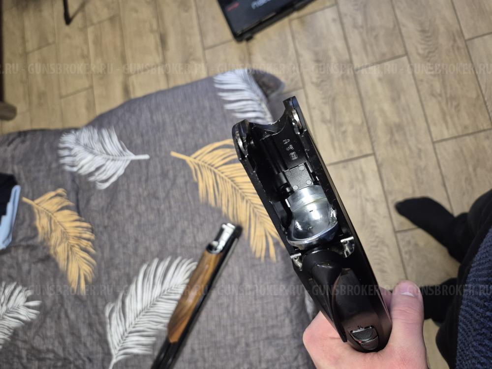 Продам Benelli 828U Blak