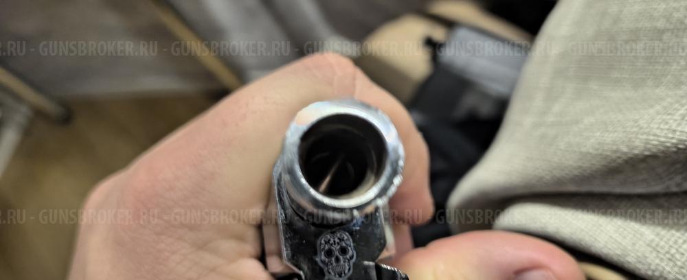 Продам Beretta 92