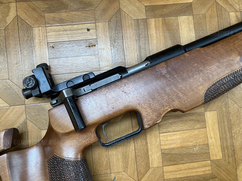 продам ОРИГНАЛЬНУЮ БИАТЛОННУЮ  винтовку БИ 7-2-КО   