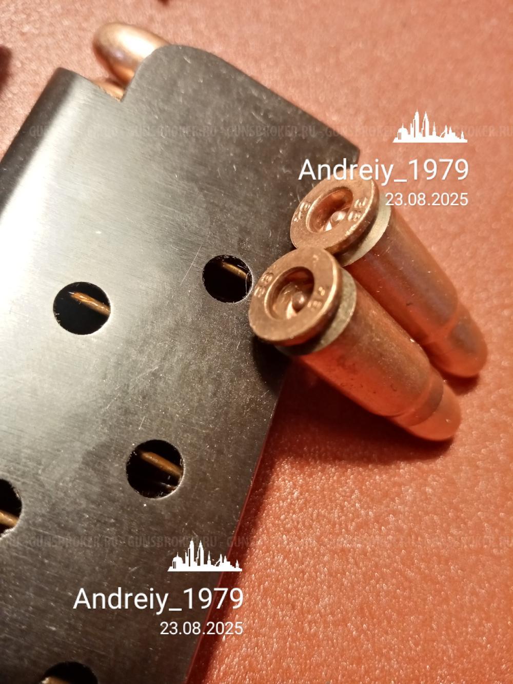 Продам иагазин ТТ  + 8 макетов патронов. 