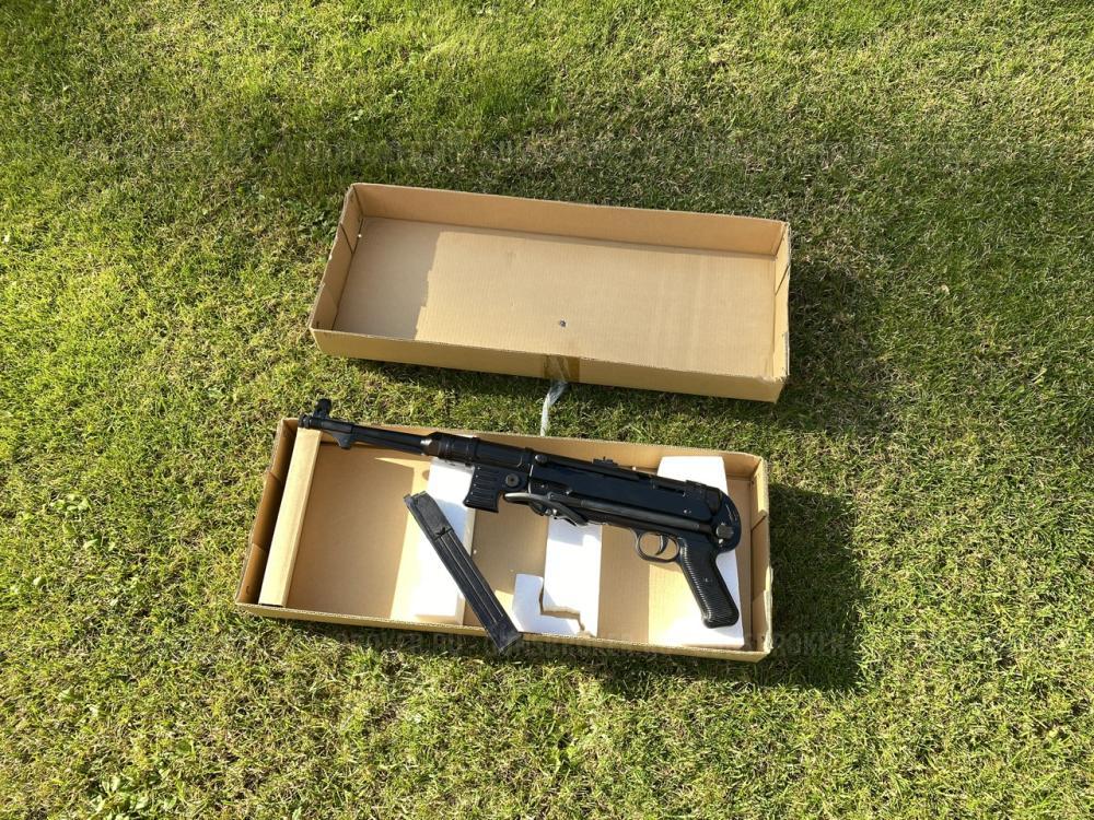 MP 40 от японской фирмы Marushin . 