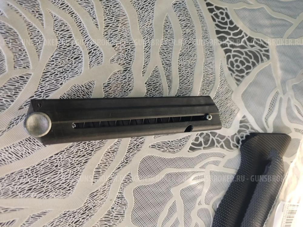 Продам на LUGER P-08 накладки и магазин (реплика).