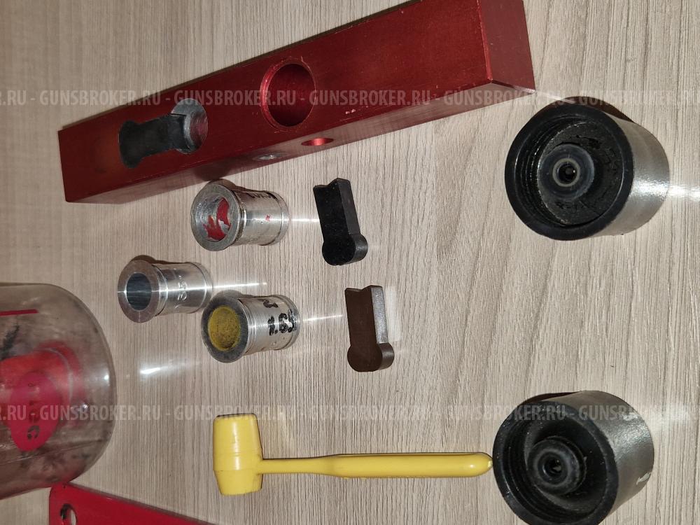 Продам пресс для релоадинга MEC SizeMaster (США)