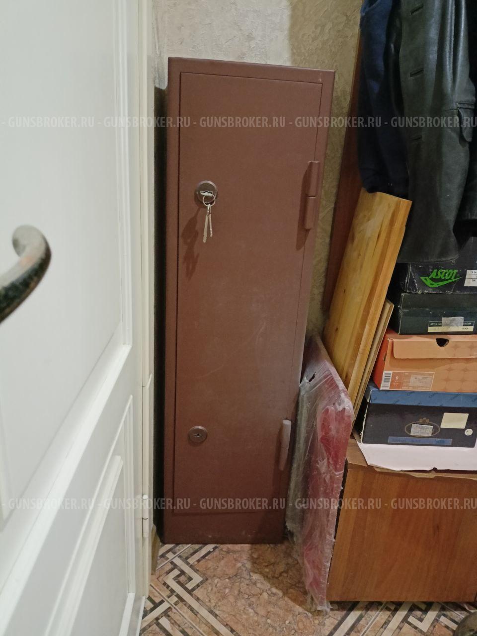 Продам сейф 125х35х20
