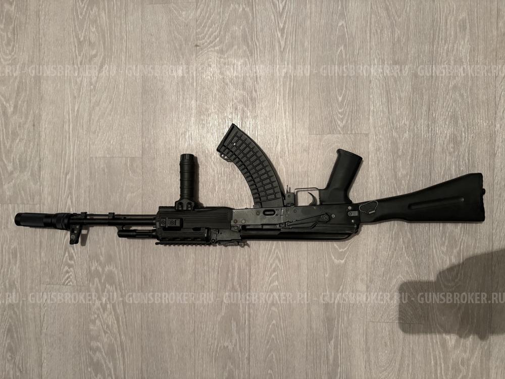 Продам страйкбольный ак-74м CYMA