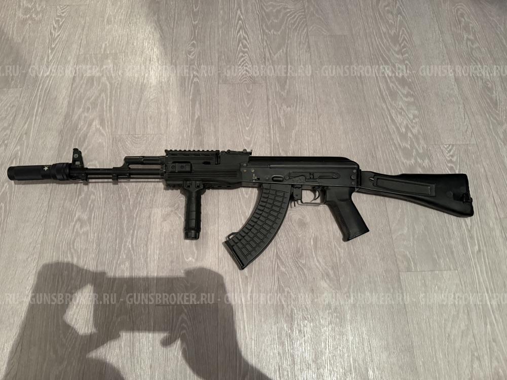 Продам страйкбольный ак-74м CYMA