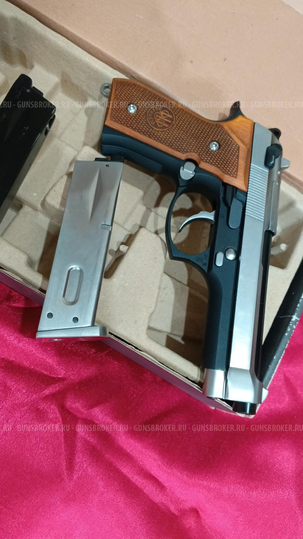 Продам страйкбольный пистолет WE M9Беретта