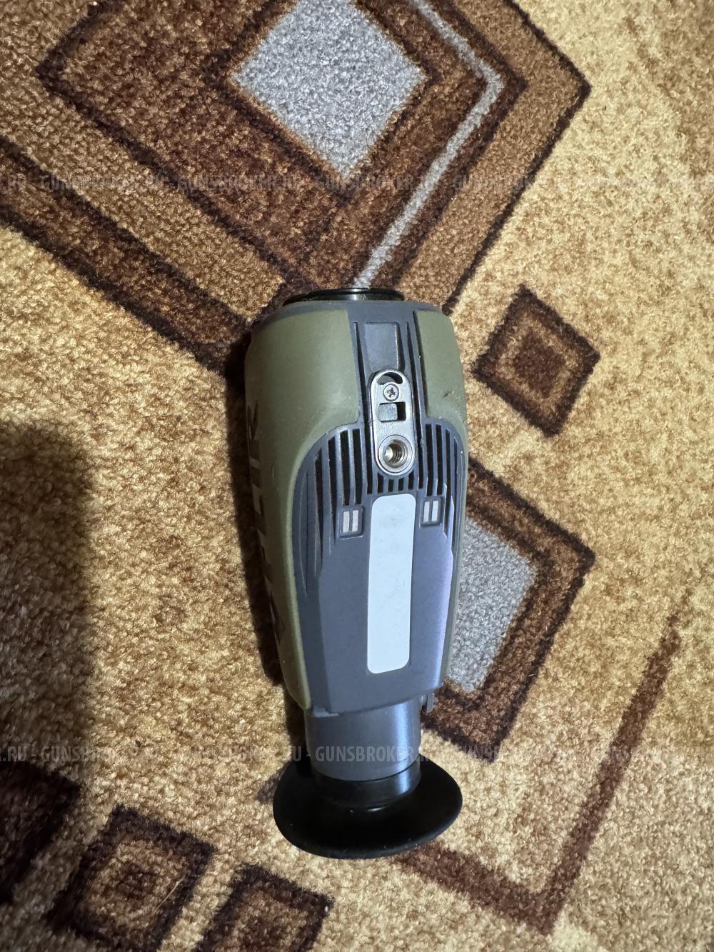 Продам тепловизор (тепловизионный монокуляр) Flir