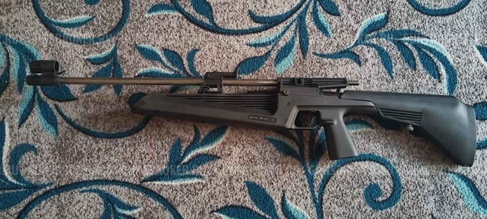 ПРОДАЮ ВОЗДУШКУ ИЖ-61С СТВОЛ ЧИСТИЛСЯ  ВСЕ МЕТАЛ ДЕТАЛИ ТОЖЕ СОМА ОНА В ИДЕАЛЬНОМ СОСТОЯНИ