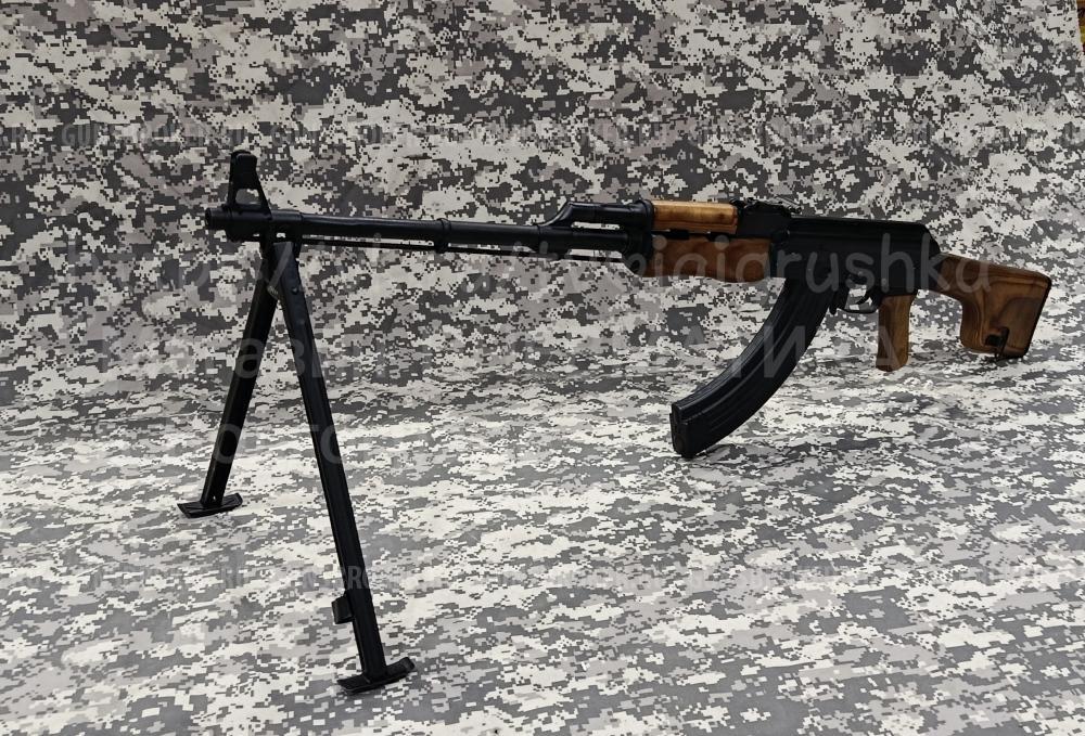 Пулемет охолощенный "Молот Оружие" ВПО-926 кал.7.62х39 blank., в деревянном обвесе